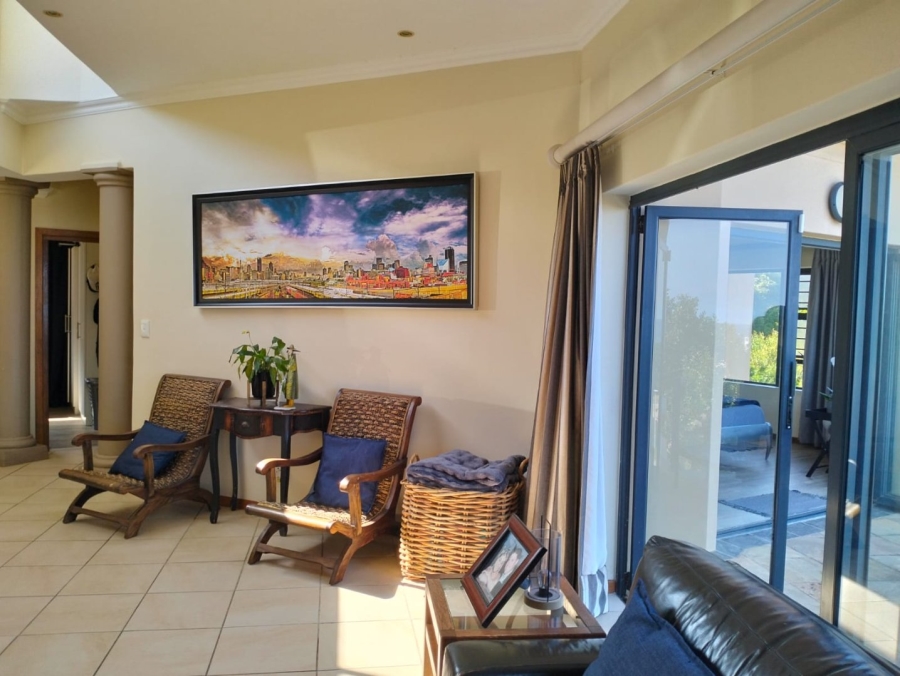 5 Bedroom Property for Sale in Glentana Western Cape
